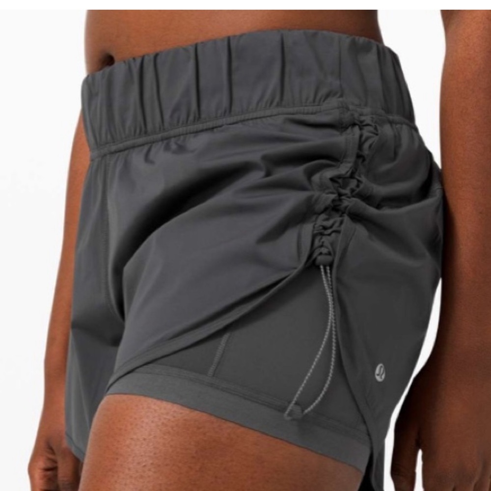 Lululemon Strides Ahead High-Rise Short 4"- Grey